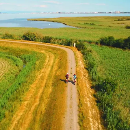 Folaghe Bilocale 公寓 *